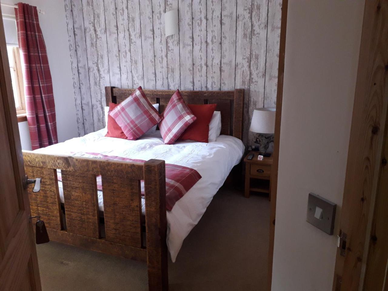 The Birdcage Guest House Cornhill on Tweed Exteriér fotografie